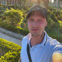 Maxiiim, 31