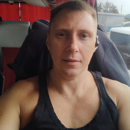 Denis, 35