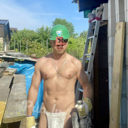 Andrej, 44