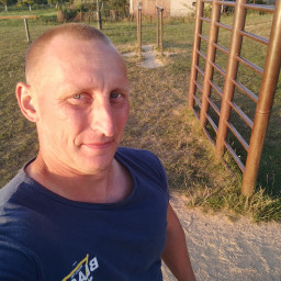 Roman, 38