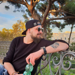 Jānis, 37