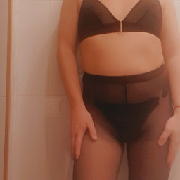 Femboy Mia, 26