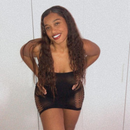 Raquel, 25