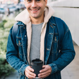 Rihards, 34