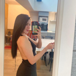 Andrea, 24
