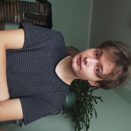 Lauris, 24