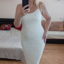 Angela6, 48