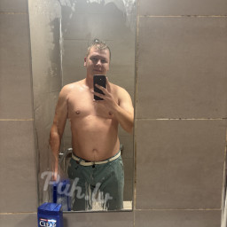 Artur, 33