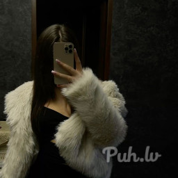 Karolīna, 24