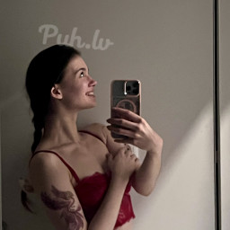 Daniella, 22