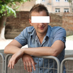 Jurijs, 32