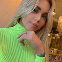 Helena, 28