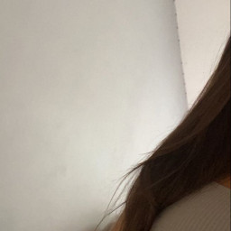 Adriana, 25