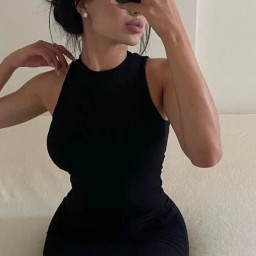 Milana, 24