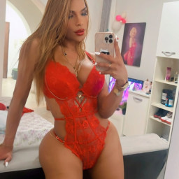 Mia colucci, 25