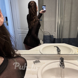 Eliza, 24