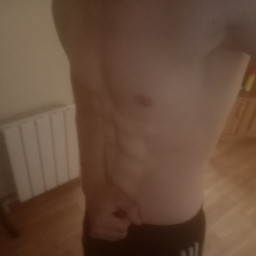Артём, 22