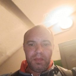 Dimassds, 40