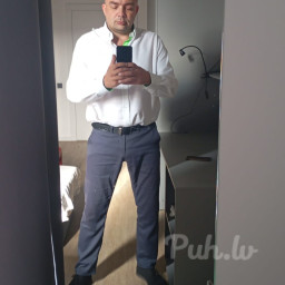Marek, 44