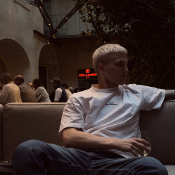 Андрей, 26