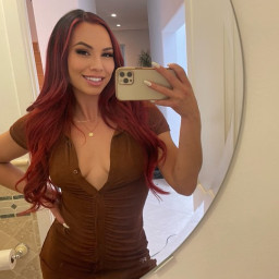 Angelina, 29