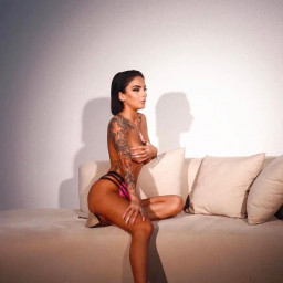 Nikka, 28