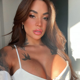 Gabriela, 29