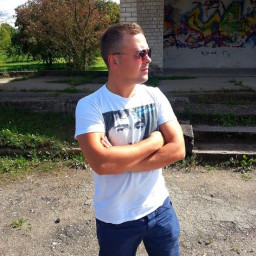 Andris, 36