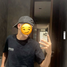 Daniel, 25