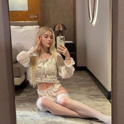 Anna, 25