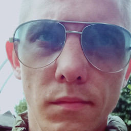 Максим, 33
